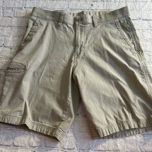 WEATHERPROOF KHAKI TAN OUTDOOR MADE FOR THE MOUNTAIN MENS SHORTS SIZE 34W